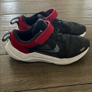 Nike Kids Black and Red Sneakers